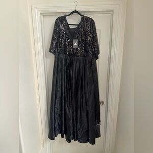 Elegant Black Sequin maxi Dress